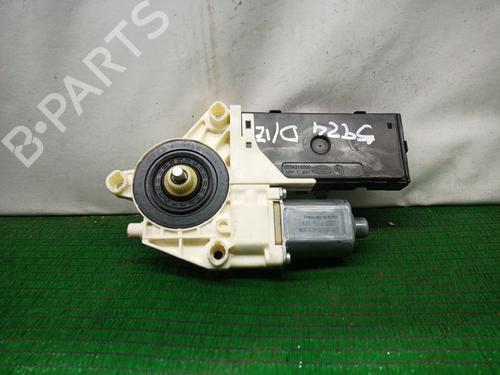 Used Left front window motor RENAULT LAGUNA III (BT0/1) 2.0 dCi GT (BT11, BT1E, BT1N) (178 hp) 29308461