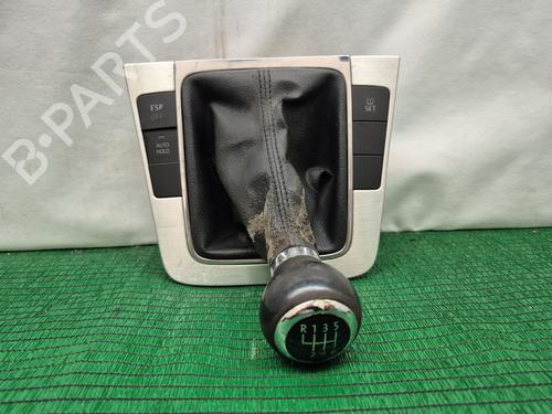 Used Shift knob VW PASSAT B6 (3C2) 2.0 TDI 16V (140 hp) 26910064