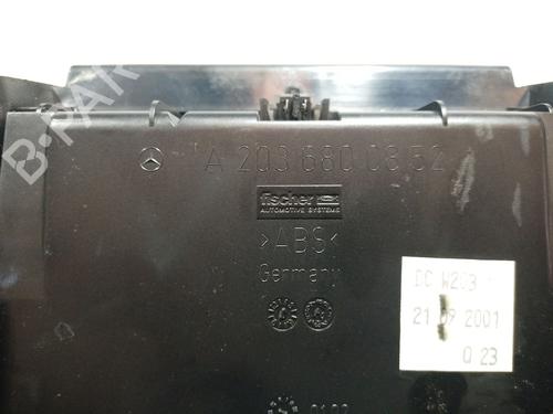Middle console MERCEDES-BENZ C-CLASS Coupe (CL203) C 200 Kompressor (203.745) | BP17648333I22 