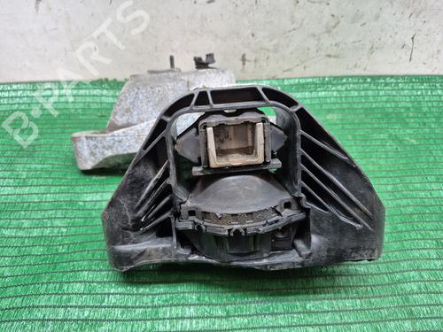 Used Engine mount RENAULT MEGANE IV Saloon 1.3 TCe 115 (LVN9) (116 hp) 29133023