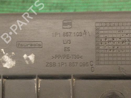 Handskerum SEAT LEON (1P1) 1.6 TDI | BP32290170C95 