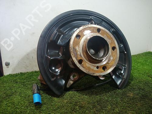 Used Left rear steering knuckle MERCEDES-BENZ CLA Coupe (C117) CLA 180 (117.342) (122 hp) 23856319