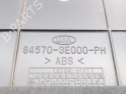 Ashtray KIA SORENTO I (JC) 2.5 CRDi 4WD | BP22101975I30 