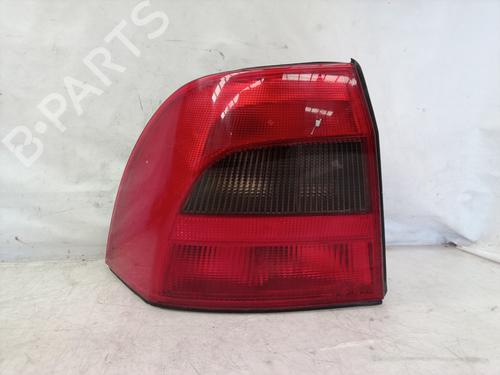 Venstre baglygte OPEL VECTRA B Hatchback (J96) 2.2 DTI 16V (F68) (125 hp) 10174996