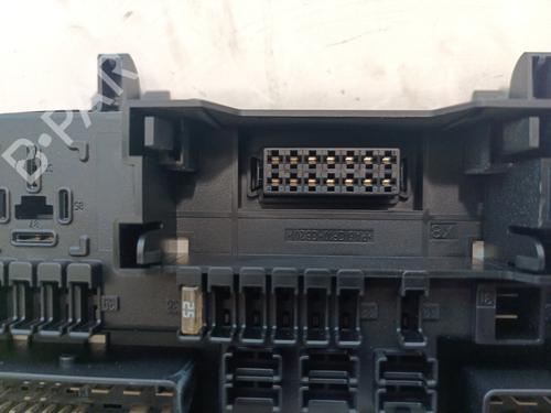 Fuse box OPEL ASTRA H (A04) 1.7 CDTI (L48) | BP13735576E1 