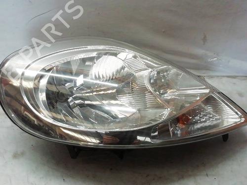 Højre forlygte OPEL VIVARO A Van (X83) 1.9 DTI (F7) (101 hp) 8118439