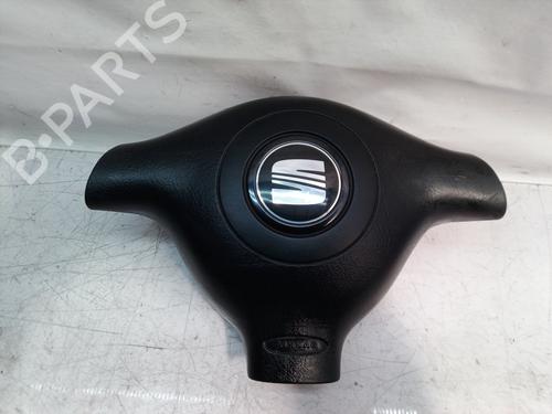 Used Driver airbag SEAT LEON (1M1) 1.6 16 V (105 hp) 9673971