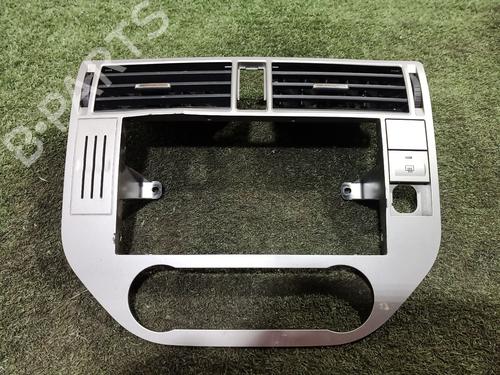 Used Air vent FORD KUGA I 2.0 TDCi (140 hp) 26570023