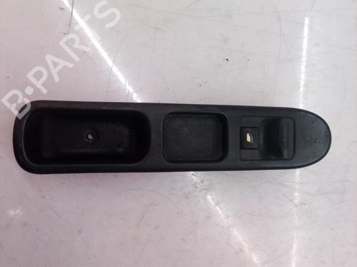 Used Right front window switch PEUGEOT 307 Break (3E) 2.0 HDI 110 (107 hp) 8341020