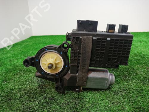 Rudehejsemotor forskærm højre CITROËN C4 Grand Picasso I (UA_) 2.0 i 16V (143 hp) 13407896