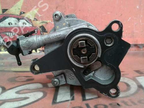 Used Vacuum pump NISSAN PRIMASTAR Van (X83) [2002-2025]  19302925