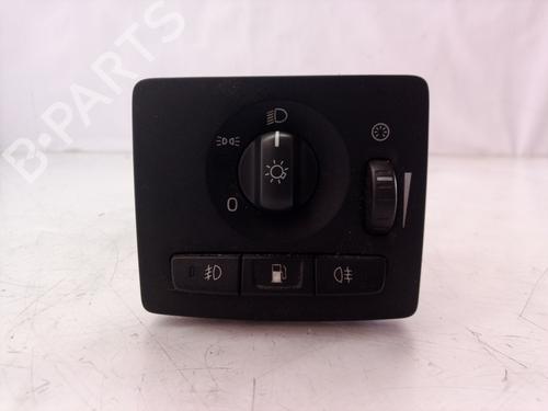 Used Headlight switch VOLVO V50 (545) 2.0 D (136 hp) 8329844
