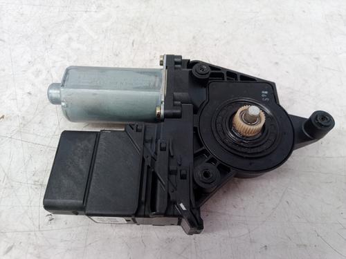 Used Right rear window motor SKODA SUPERB I (3U4) 1.9 TDI (130 hp) 10154422