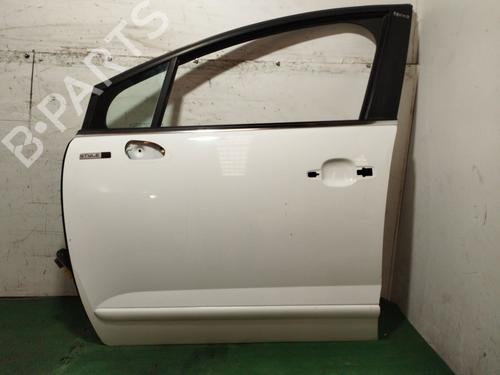 Used Left front door PEUGEOT 5008 II (MC_, MJ_, MR_, M4_) 1.6 BlueHDi 120 (MCBHZH, MCBHZW) (120 hp) 29862639