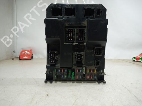 Sikringsdåse PEUGEOT 307 Break (3E) [2002-2009]  11798383