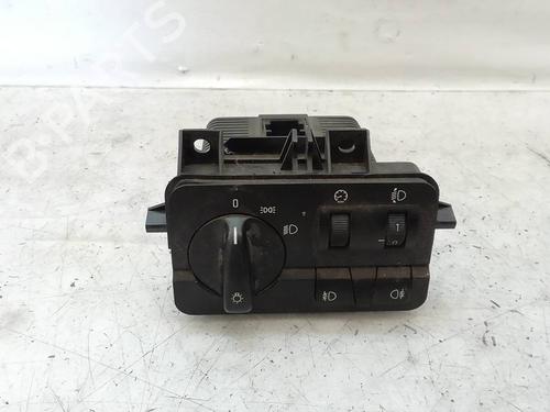 Used Headlight switch BMW 3 (E46) 320 d (136 hp) 8080491