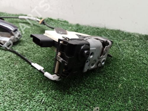 Front right lock PEUGEOT 208 I (CA_, CC_) 1.2 VTI 82 | BP23088999C97 