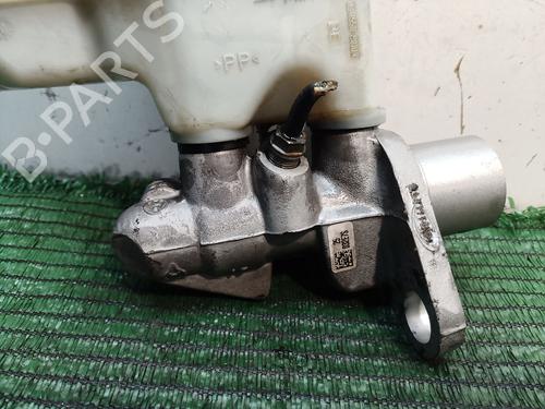 Brake master cylinder SKODA OCTAVIA II (1Z3) 1.6 TDI | BP20294818M77