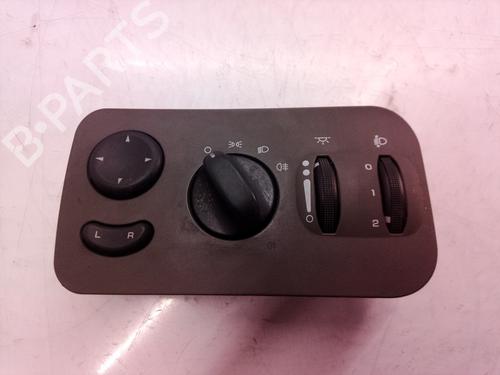 Used Headlight switch CHRYSLER VOYAGER IV (RG, RS) [1999-2008]  8641946