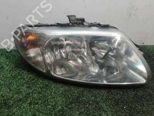 Right headlight CHRYSLER VOYAGER IV (RG, RS) [1999-2008]  17388013