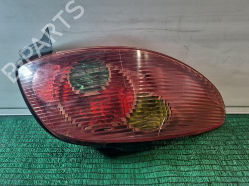 Venstre baglygte PEUGEOT 206 Hatchback (2A/C) 1.4 i (75 hp) 30510909
