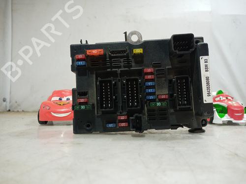 Used Fuse box CITROËN XSARA (N1) 1.9 D (68 hp) 11384936