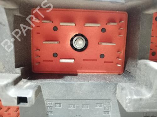 Fuse box OPEL VECTRA C (Z02) 1.9 CDTI (F69) | BP7924240E1 