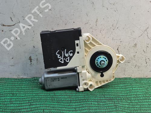 Vindusheismotor høyre foran SEAT LEON (1P1) 1.9 TDI (105 hp) 29967187