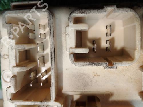Fuse box TOYOTA AVENSIS (_T25_) 2.2 D-4D (ADT251_, ADT251R) | BP17921077E1 