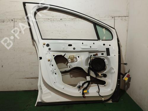 Left front door PEUGEOT 5008 II (MC_, MJ_, MR_, M4_) 1.6 BlueHDi 120 (MCBHZH, MCBHZW) | BP29862639C2