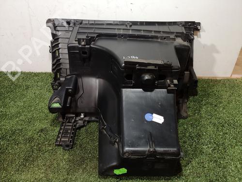 Glove box CITROËN C4 Grand Picasso II (DA_, DE_) 2.0 BlueHDi 150 | BP29250674C95 
