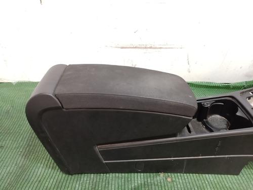 Middle console VW PASSAT B6 (3C2) 2.0 TDI | BP20480536I22 