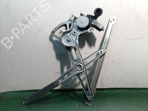 Used Front right window mechanism TOYOTA YARIS (_P13_) 1.5 Hybrid (NHP130_, NHP130) (101 hp) 28480532