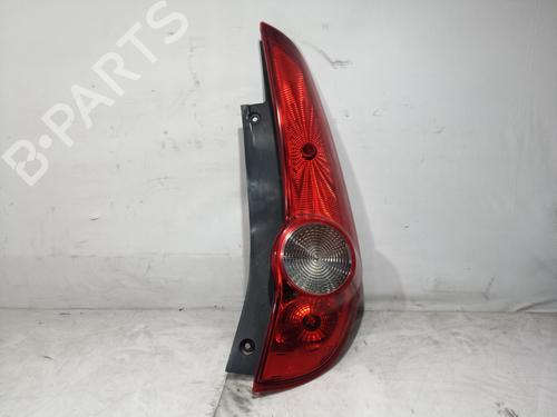 Used Right taillight OPEL AGILA (B) (H08) 1.0 (F68) (65 hp) 10696950