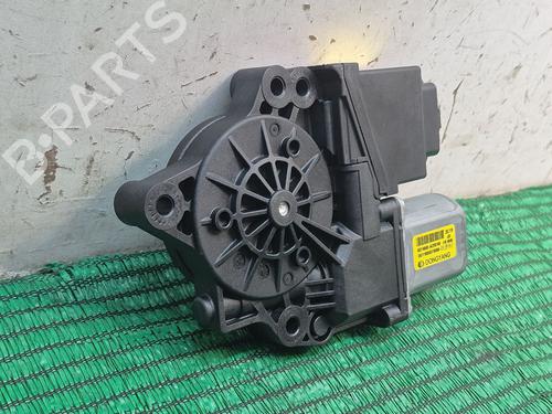 Right front window motor KIA CEE'D Sportswagon (JD) 1.6 CRDi 128 | BP29764651E20 