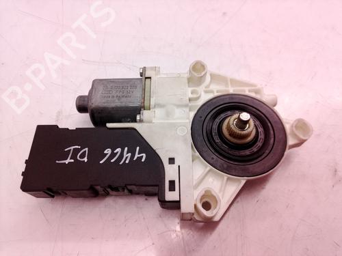 Used Left front window motor VW PASSAT B3/B4 Variant (3A5, 35I) 1.8 (90 hp) 8641944