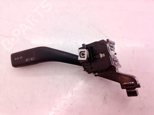 Used Steering column stalk SEAT LEON (1P1) 1.9 TDI (105 hp) 8649056