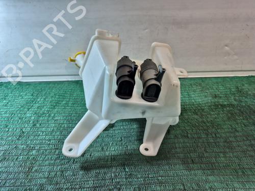 Windscreen washer tank TOYOTA YARIS (_P13_) 1.5 Hybrid (NHP130_, NHP130) | BP31651031C113