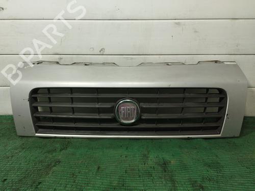 Used Grille FIAT DUCATO Bus (250_) 130 Multijet 2,3 D (126 hp) 32080867