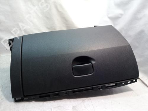 Used Glove box RENAULT CLIO III (BR0/1, CR0/1) 1.5 dCi (75 hp) 9840704