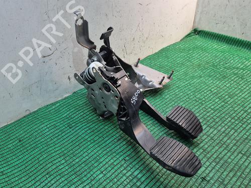 Break pedal PEUGEOT 5008 II (MC_, MJ_, MR_, M4_) 1.6 BlueHDi 120 (MCBHZH, MCBHZW) | BP29886040I19