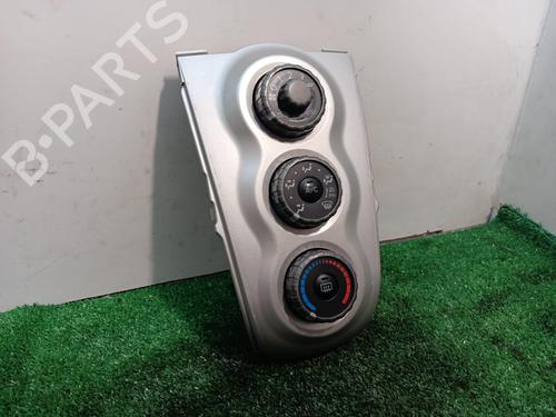 Commande Chauffage TOYOTA YARIS (_P9_) 1.3 VVT-i (SCP90_, SCP90R) | BP14361949I5 