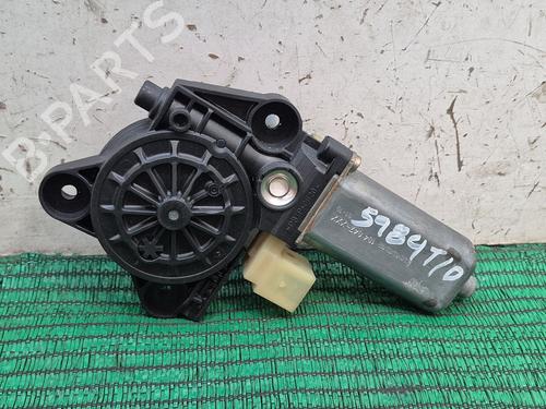 Used Right rear window motor MERCEDES-BENZ C-CLASS T-Model (S203) C 220 CDI (203.206, 203.208) (143 hp) 30176821