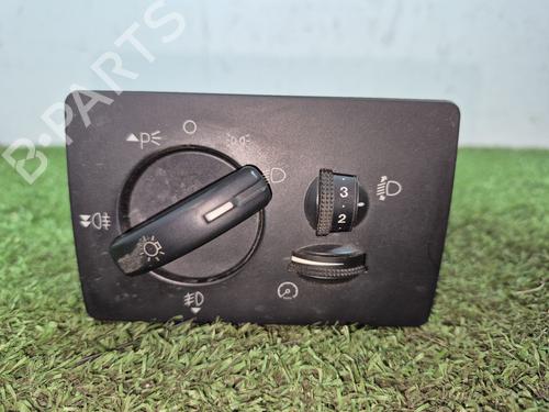 Used Headlight switch FORD KUGA I 2.0 TDCi (140 hp) 26570037