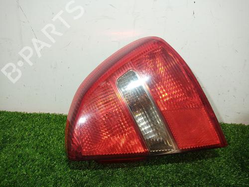 Used Right taillight MITSUBISHI CARISMA (DA_) [1995-2006]  19343062