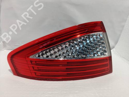 Used Left taillight FORD MONDEO IV (BA7) [2007-2015]  15384005