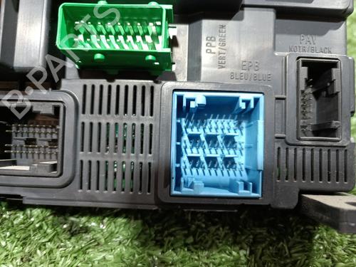 Fuse box PEUGEOT 208 I (CA_, CC_)  | BP15823352E1