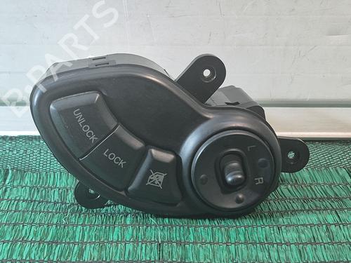 Used Mirror switch HYUNDAI SANTA FÉ I (SM) 2.0 CRDi 4x4 (125 hp) 31360609