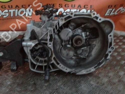 Used Gearbox HYUNDAI SONATA V (NF) 2.0 CRDi (140 hp) 7926458