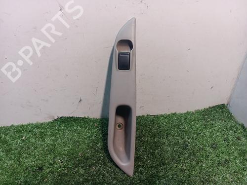 Used Right rear window switch NISSAN ALMERA TINO (V10) 2.2 dCi (115 hp) 16074166